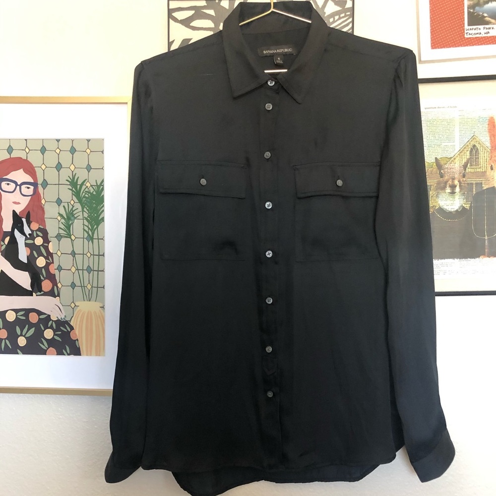Silky Banana Republic Button Up Blouse